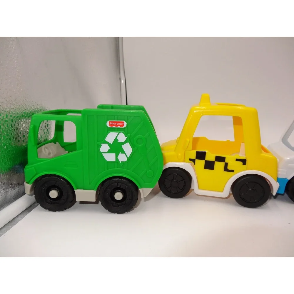 Fisher Price Little People Vehicle Lot of 5 Cars and 3 Figures Multi
